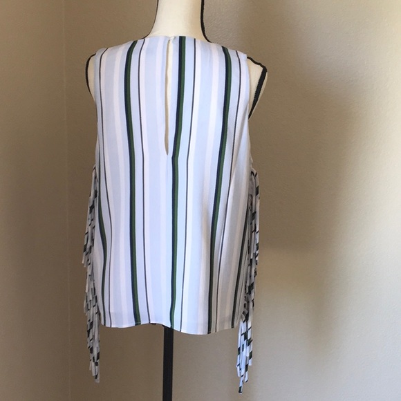 Final Sale English Factory Fringe Sleeveless Top - Picture 5 of 6